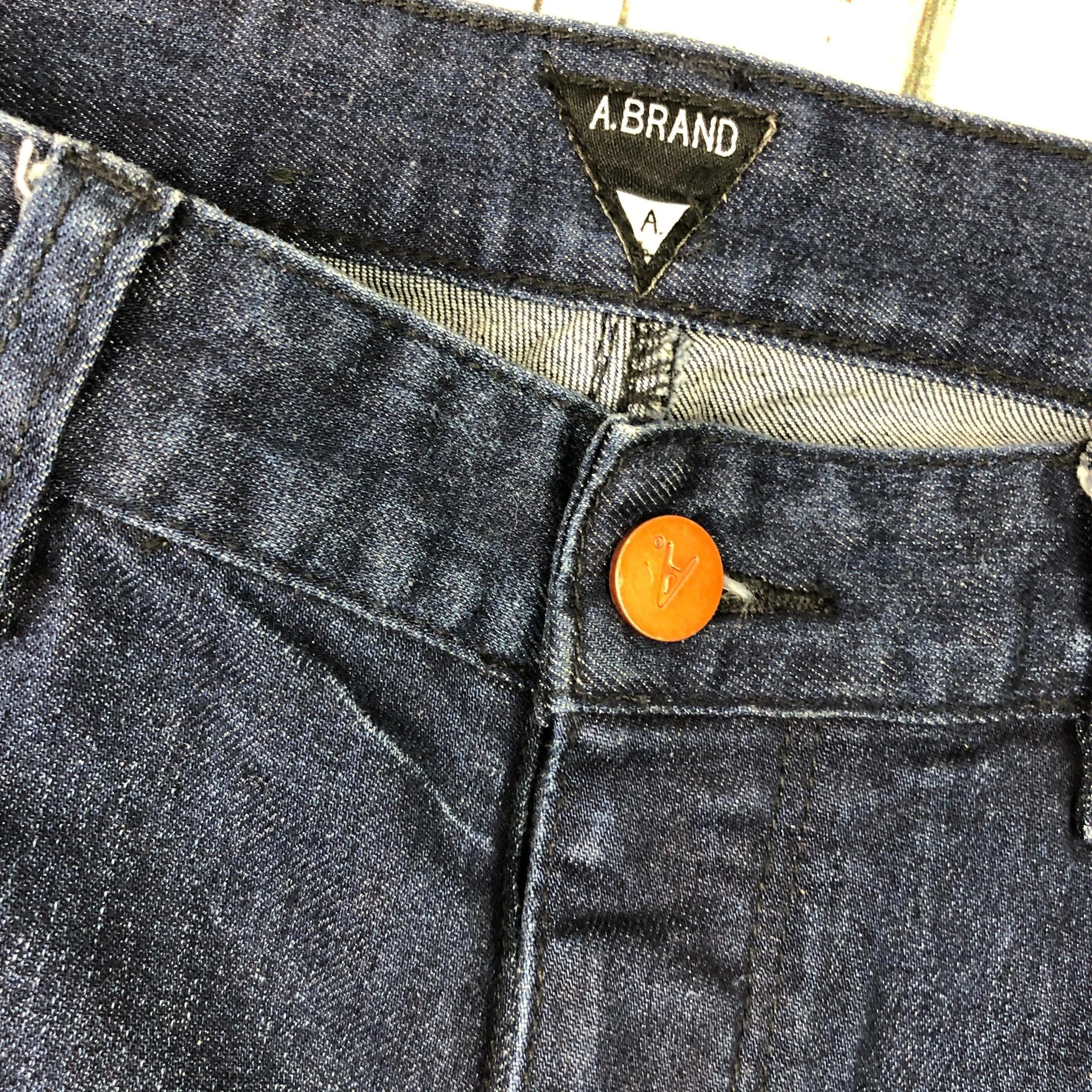 A Brand Mens Stretch Denim Shorts -Size 30