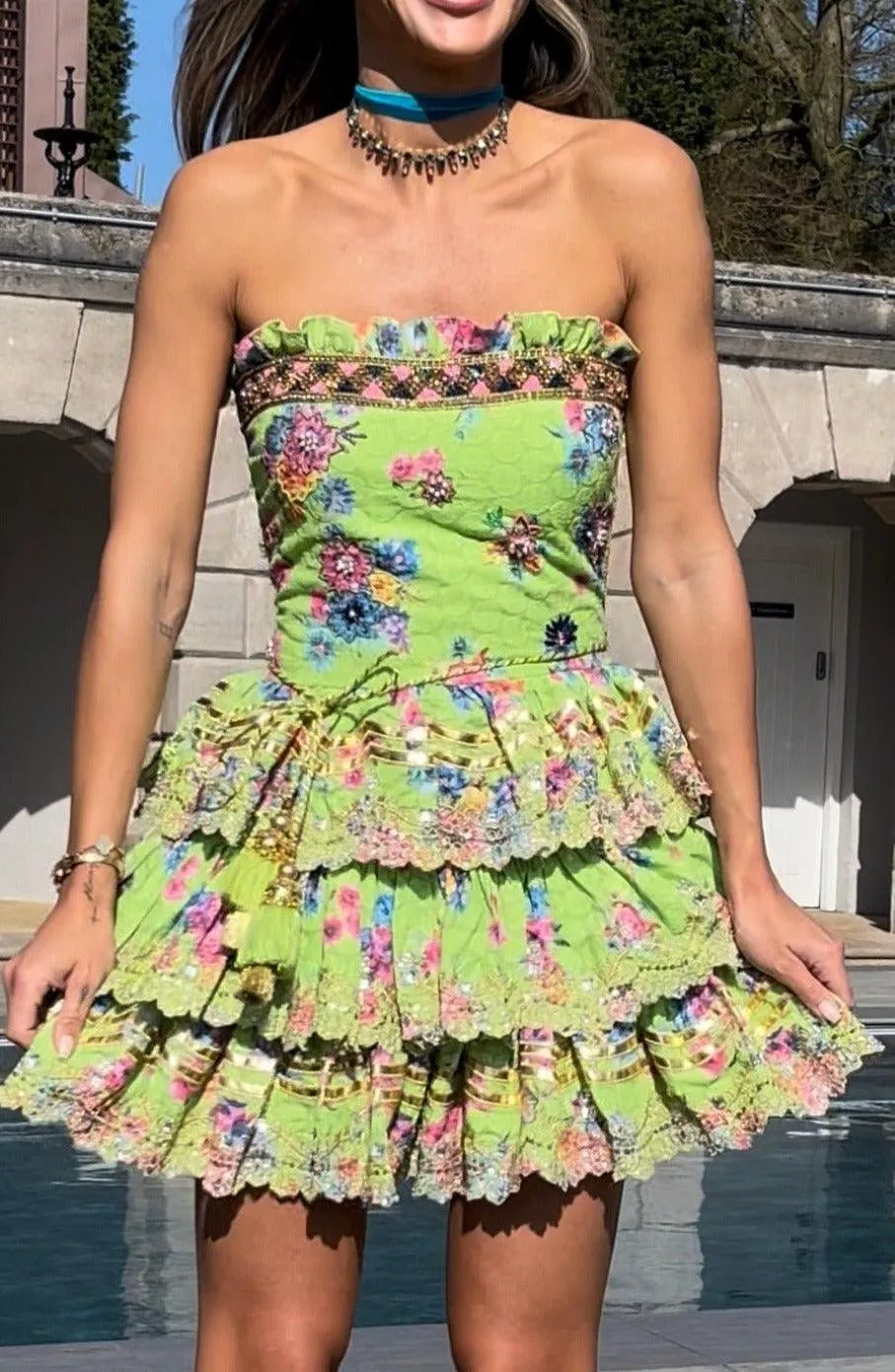 Apple Red Bandeau Dress - Stylish Strapless Cocktail Attire