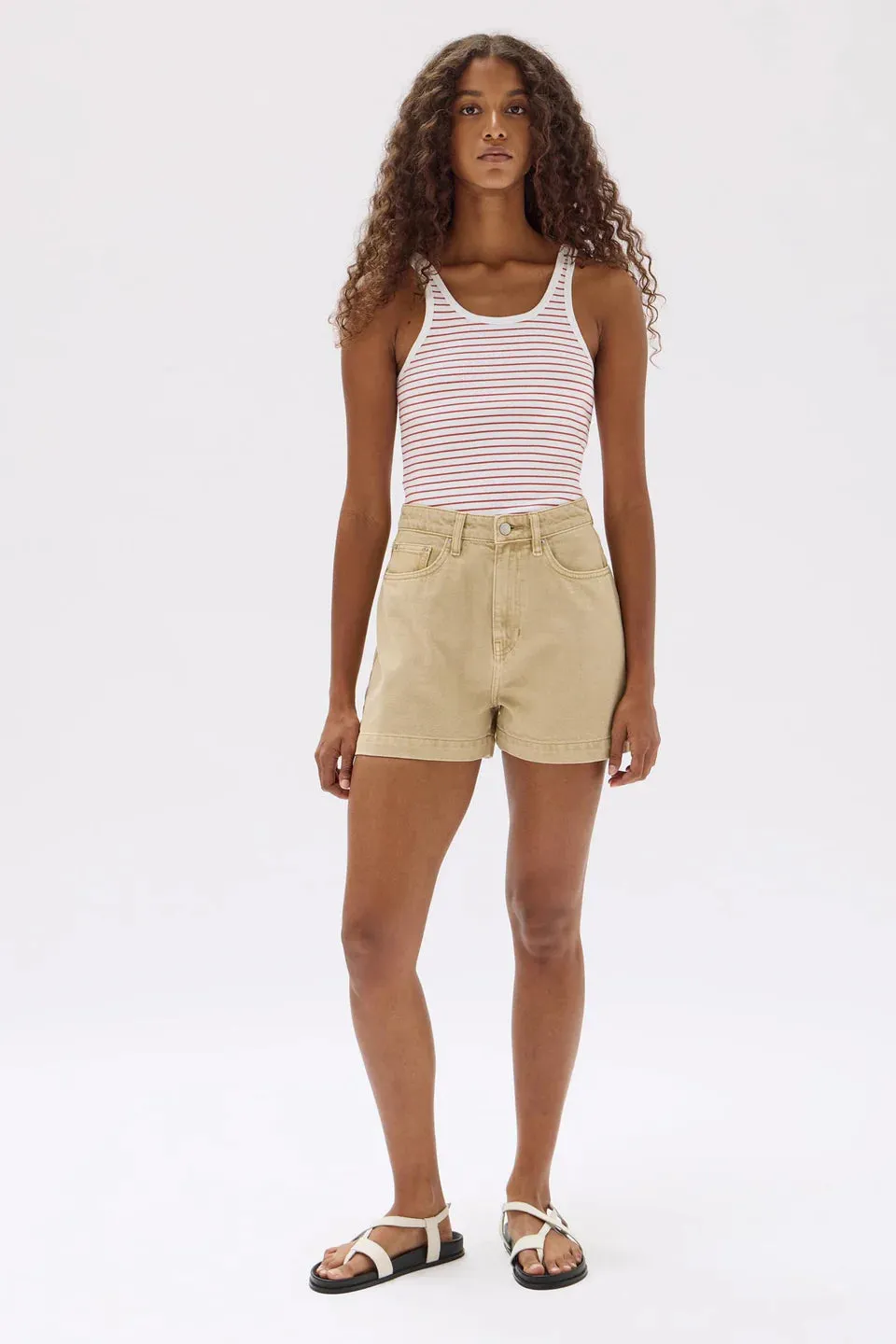 BOXY DENIUM SHORTS | TAN