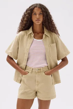 BOXY DENIUM SHORTS | TAN