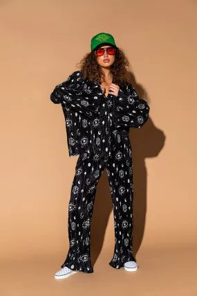 Plissé Long Sleeve Set in Zodiac Sign - English, requiring modifiers.