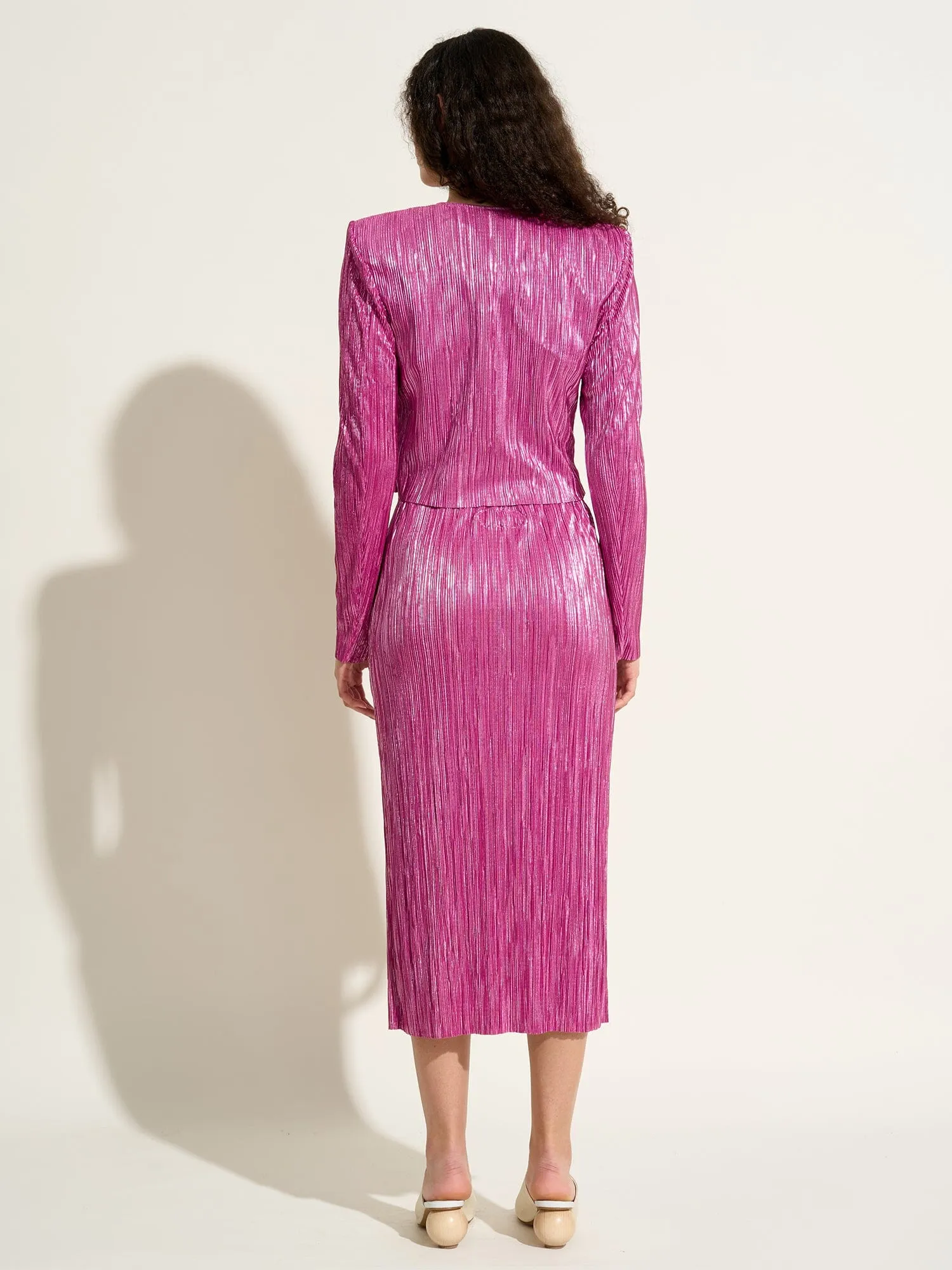 NONA - Jupe midi droite taille élastiquée en tissu plissé effet métallisé Fuchsia