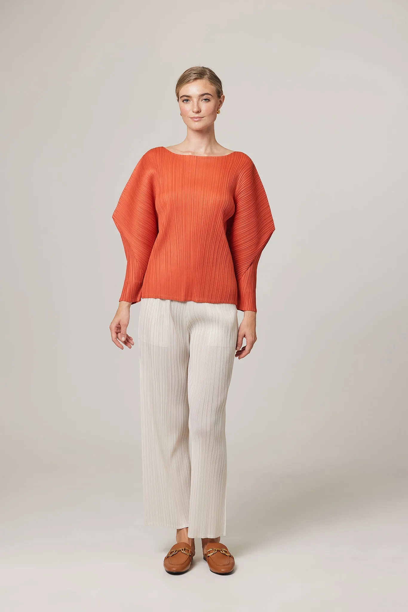 (Restocked) Abigail Curve Sleeves Plissé Satin Top