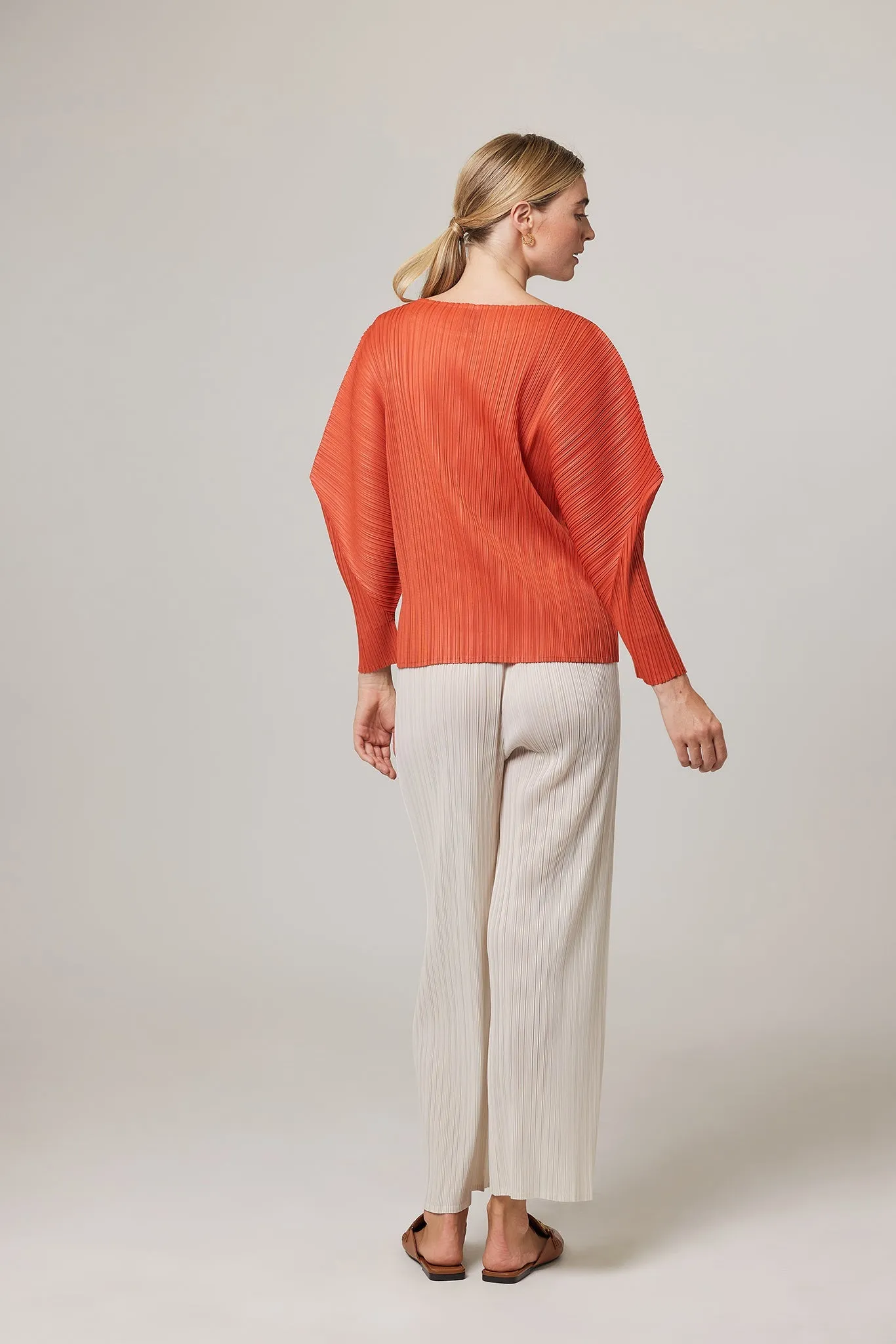 (Restocked) Abigail Curve Sleeves Plissé Satin Top