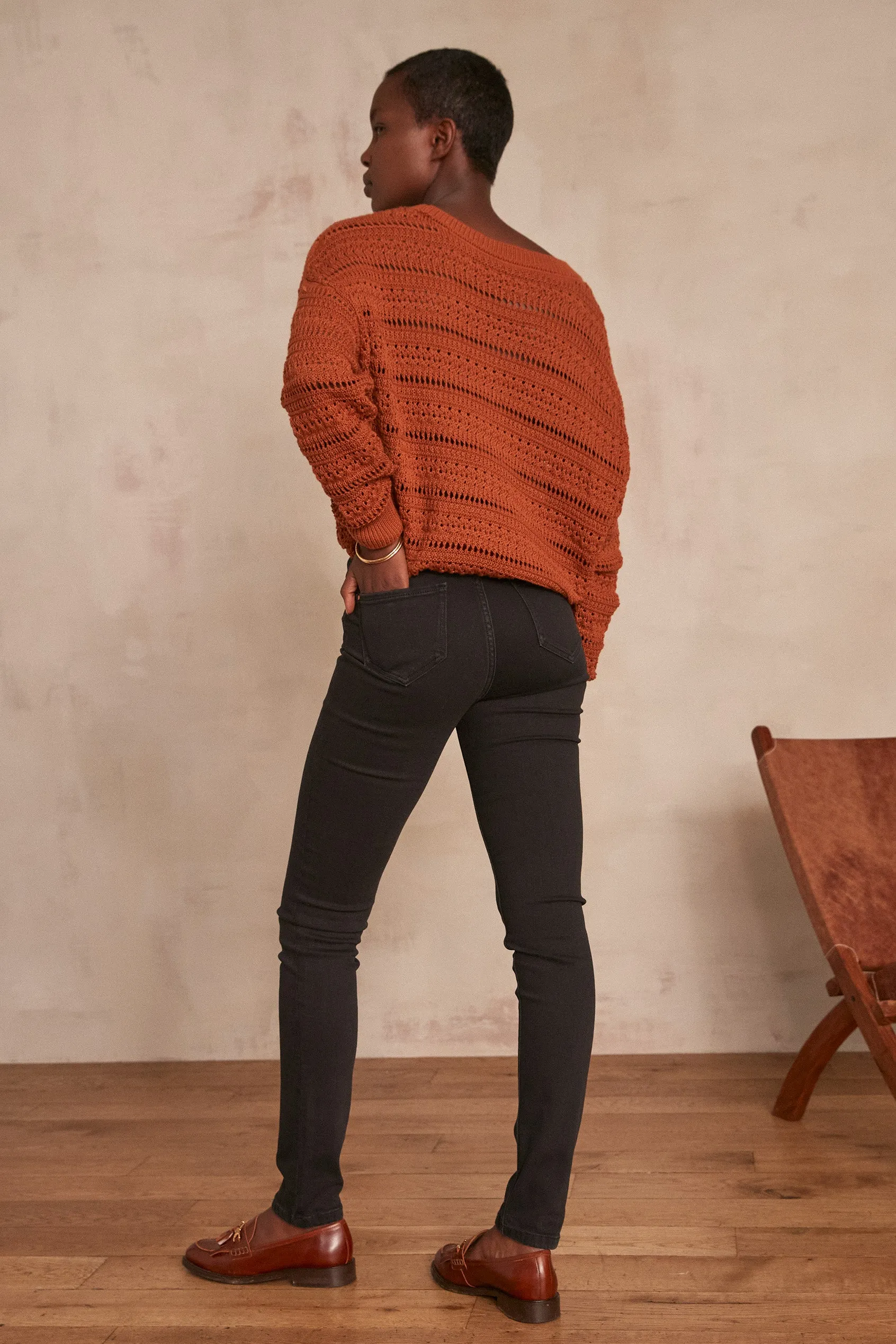 SUZY BLACK SLIM-FIT JEANS