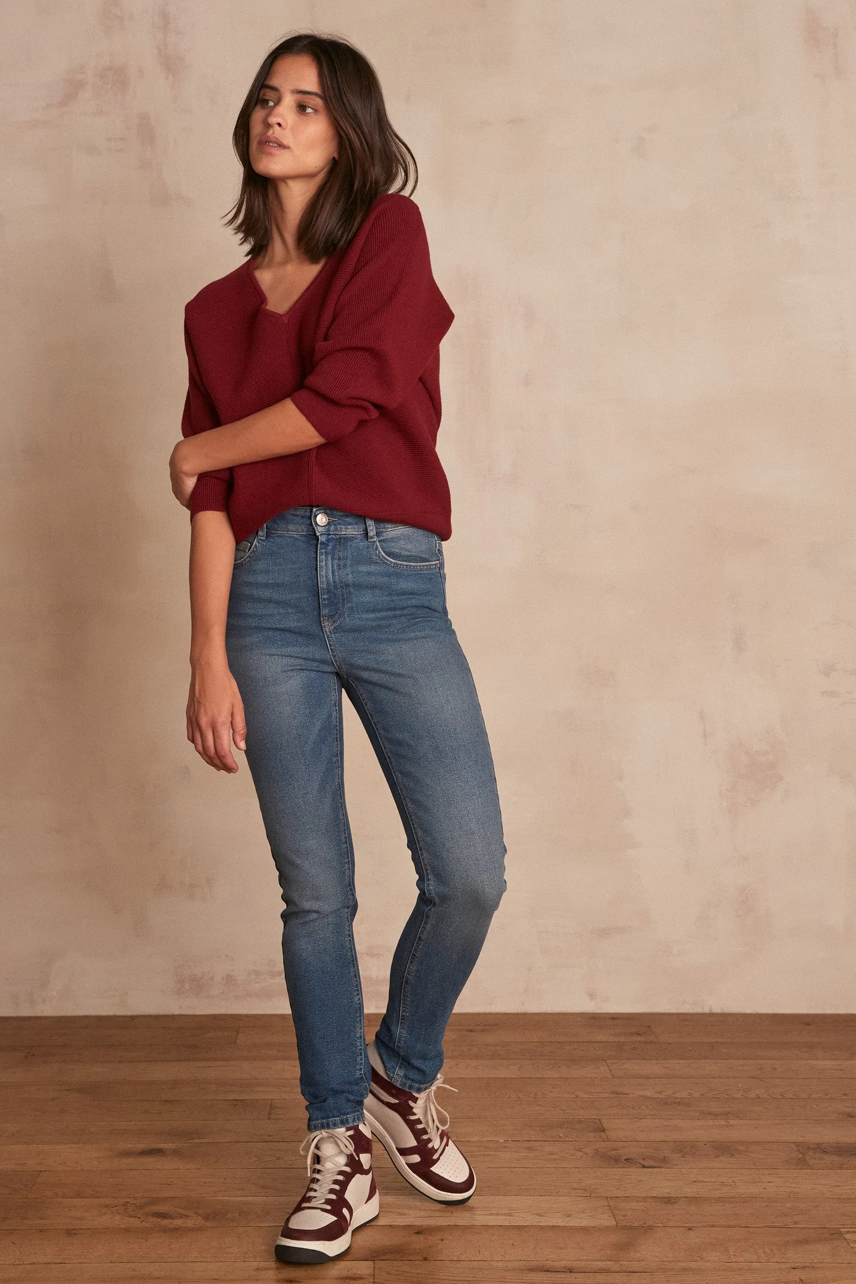 SUZY LIGHT BLUE SLIM-FIT JEANS