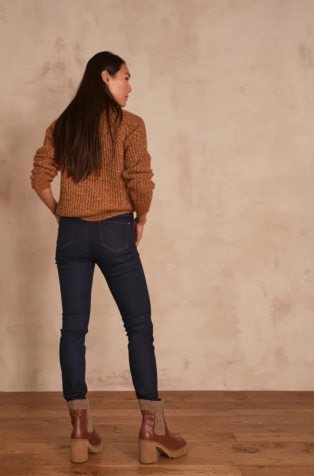 SUZY NAVY BLUE SLIM-FIT JEANS