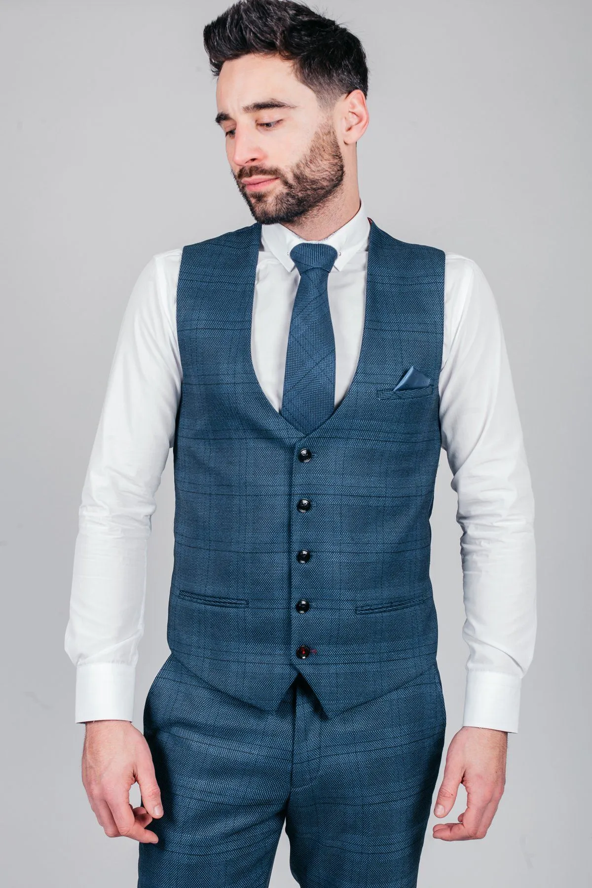 Premium Oliver Norwood Collection: Stylish Jerry Check Suit by Sheffield United